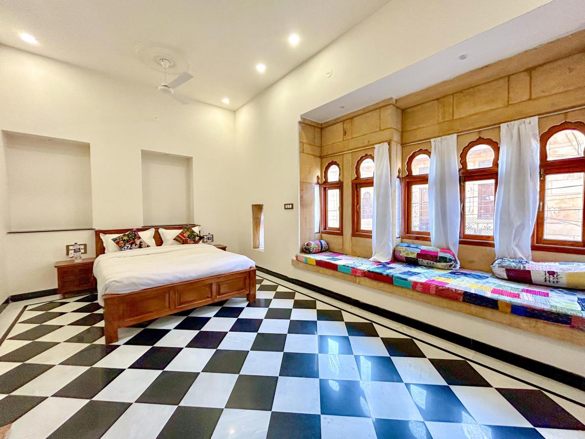 Hotel Vasudev Niwas Jaisalmer Εξωτερικό φωτογραφία
